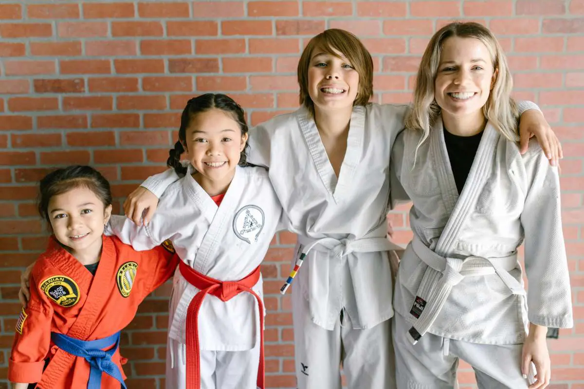 children gaining confidence from kids martial arts benefits